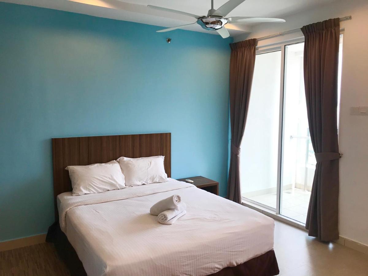 Mansion One Suites By Little Cabin George Town Bagian luar foto